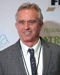 How tall is Robert F. Kennedy Jr.?